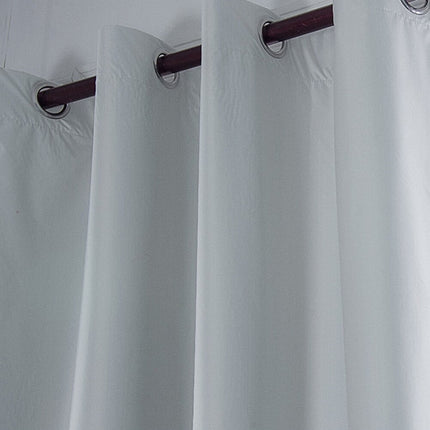 Hvit vannavstøtende utendørsgardin