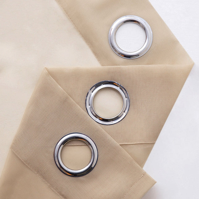 Ensfarget hvit tynn gardin stue