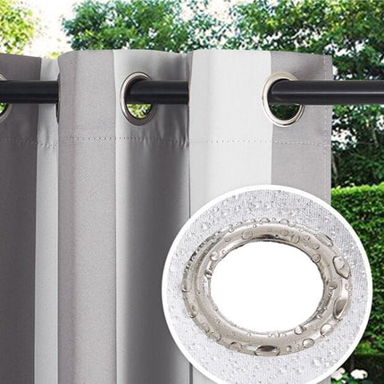 Stripete utegardin for balkong og terrasse