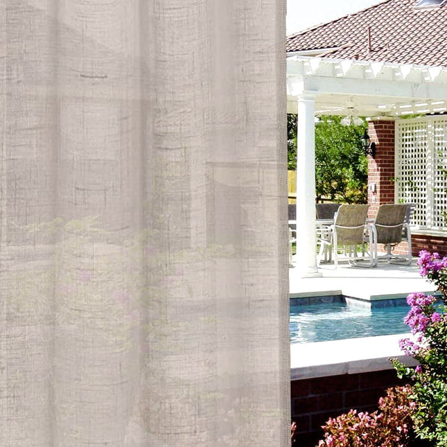 Verandagardin i lin-look med stropphemper