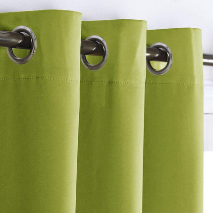 Lystett gardin Bergen med maljer