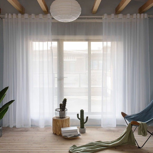 Moderne hvit gjennomsiktig gardin stue