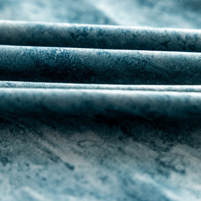 Luksuriøs lystett gardin i fløyelsstoff