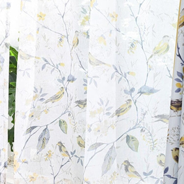 Tynn gardin med fugl- og blomstermotiv