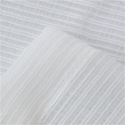 Hvit florlett gardin med maljer