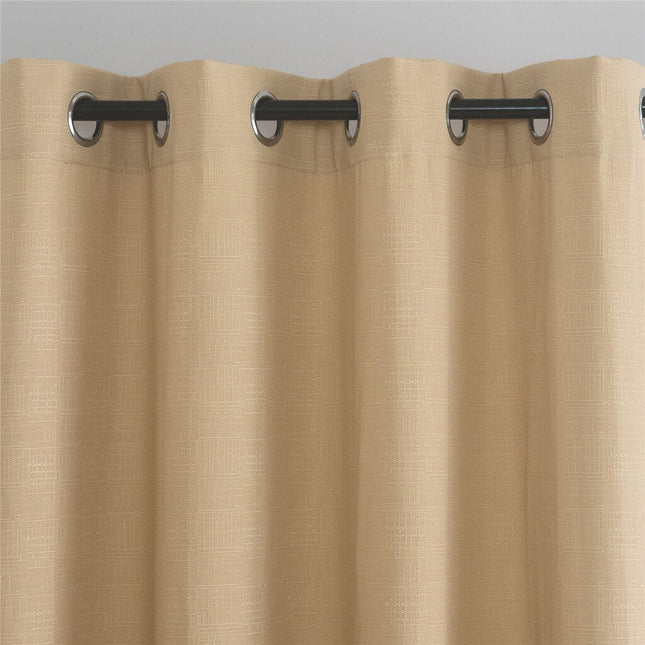 Gardin med grov vevd struktur