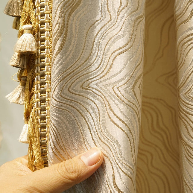 Luksuriøs lystett gardin til soverom