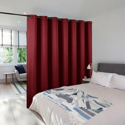 Lystett gardin egnet som romdeler