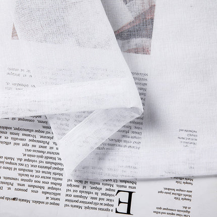 Ensfarget hvit tynn gardin med maljer