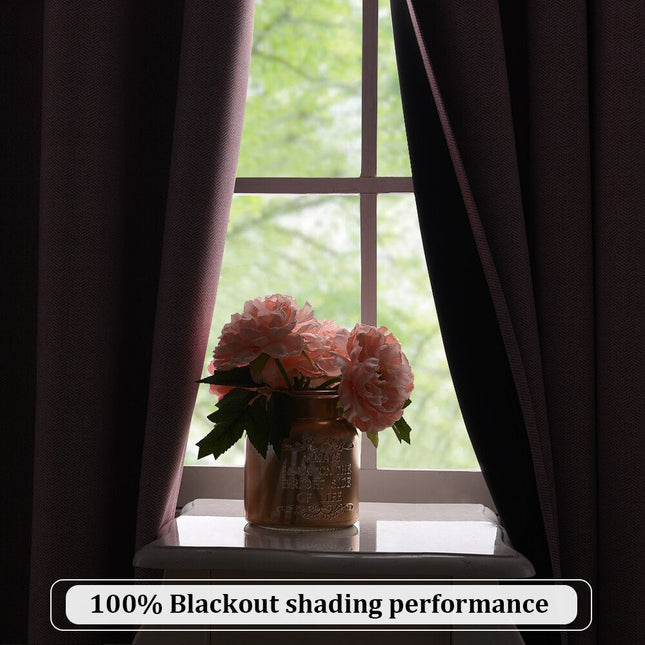 Strukturert lystett gardin med maljer