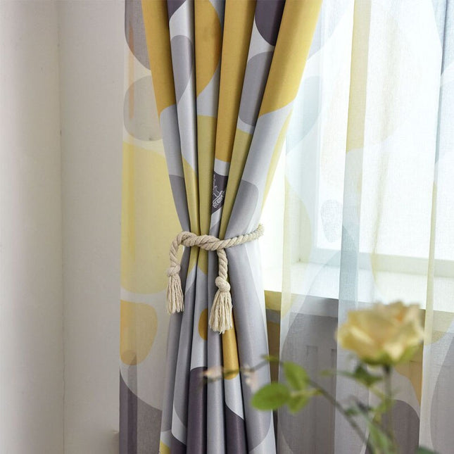 Lystett gardin Ermita med abstrakt mønster