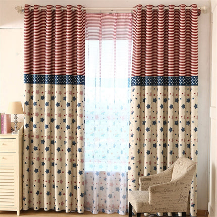 Lystett gardin med stjerner og striper