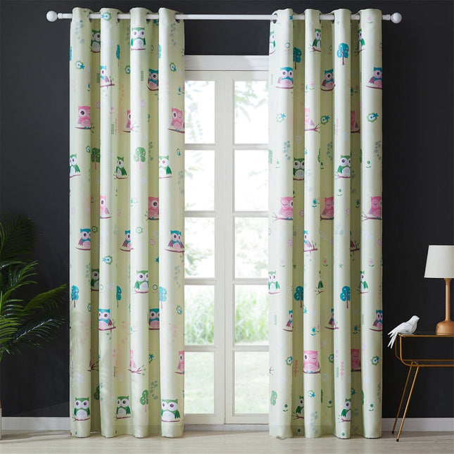 Kremfarget lystett gardin med ugler