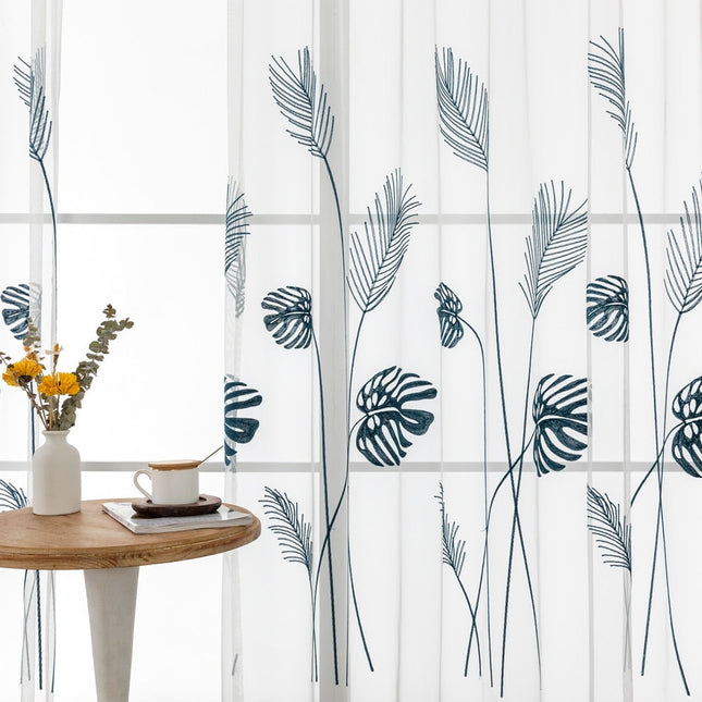 Tynn gardin med monstera bladmønster