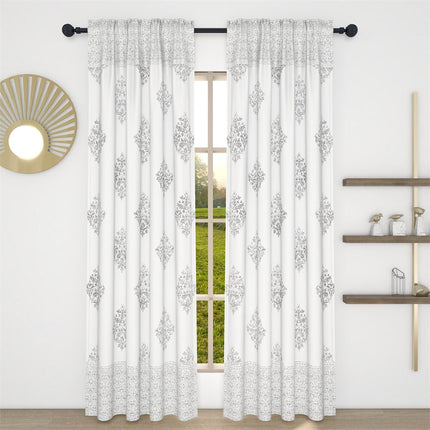 Gardin med elegant damaskmønster