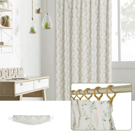 Gardin med grønt småbladet mønster