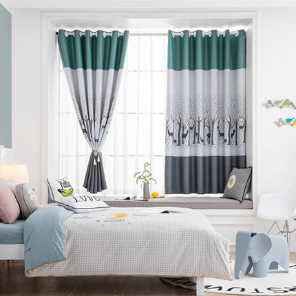 Barneromsgardin med skog og hjort