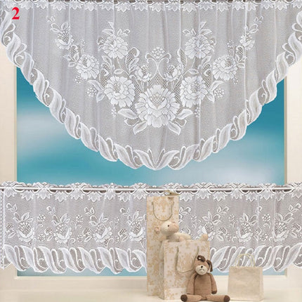 Klassisk blondekappe til kjøkkenvindu