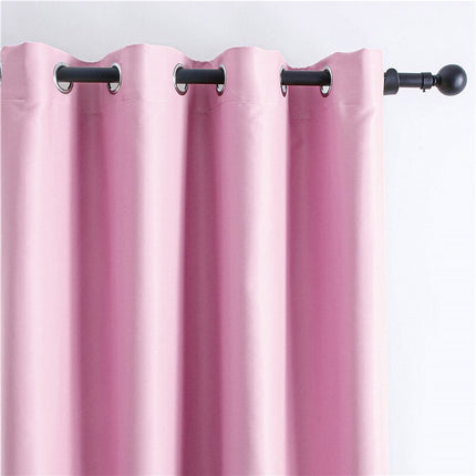 Rosa lystett gardin med maljer