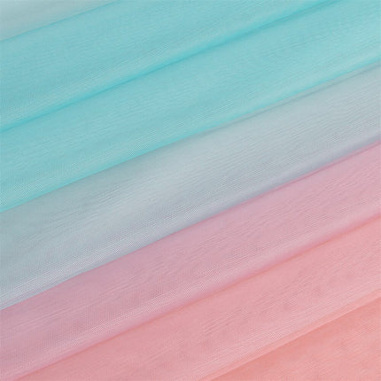 Lystett gardin med gradert farge