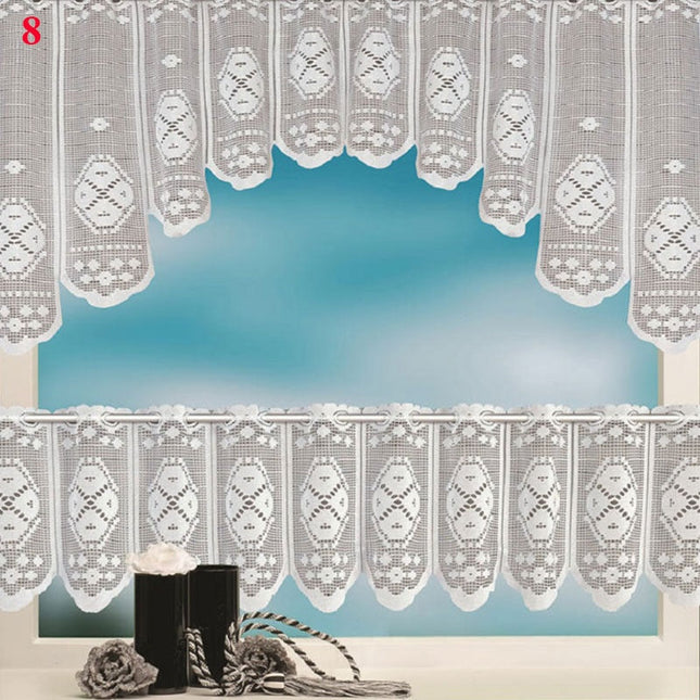 Klassisk blondekappe til kjøkkenvindu