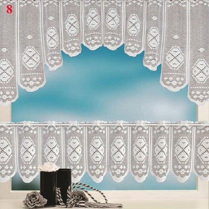 Klassisk blondekappe til kjøkkenvindu