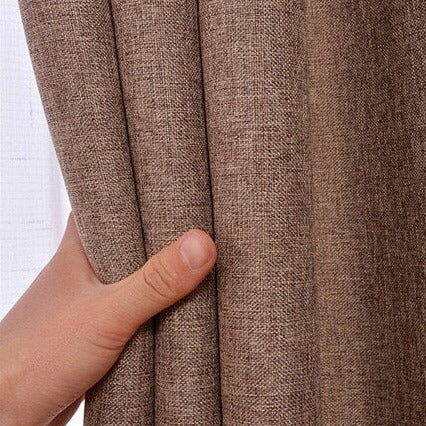 Kaffebrun mørkleggingsgardin med maljer