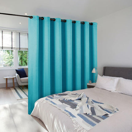 Lystett gardin egnet som romdeler