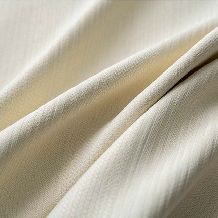 Gardin i nordisk stil med linstruktur