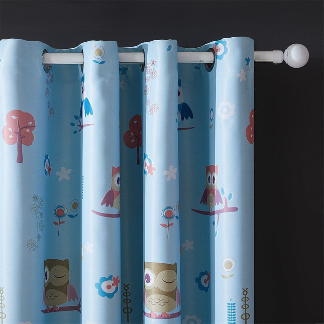 Lystett gardin til barnerom med ugler