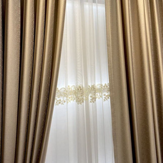 Mørkleggingsgardin Lafayette med en glitrende finish