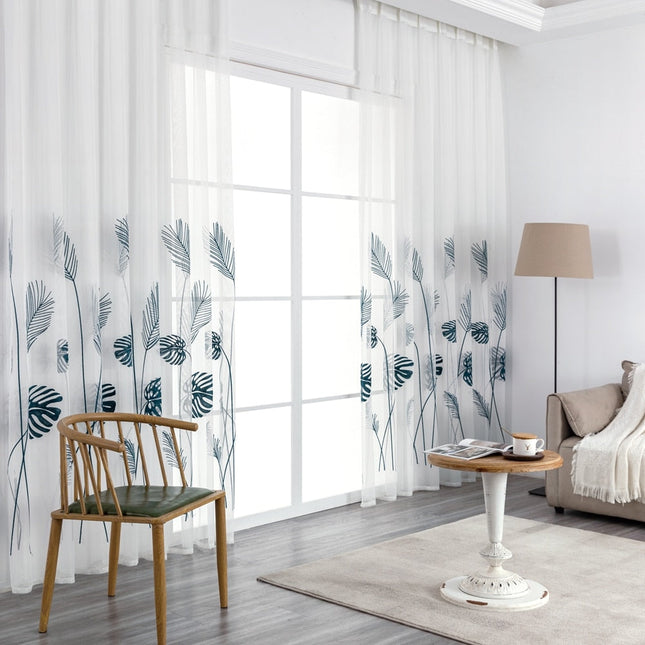 Tynn gardin med monstera bladmønster