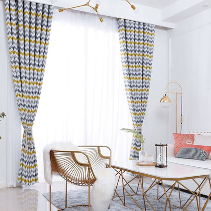 Gul mørkleggingsgardin med sikksakkmønster