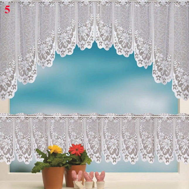 Klassisk blondekappe til kjøkkenvindu