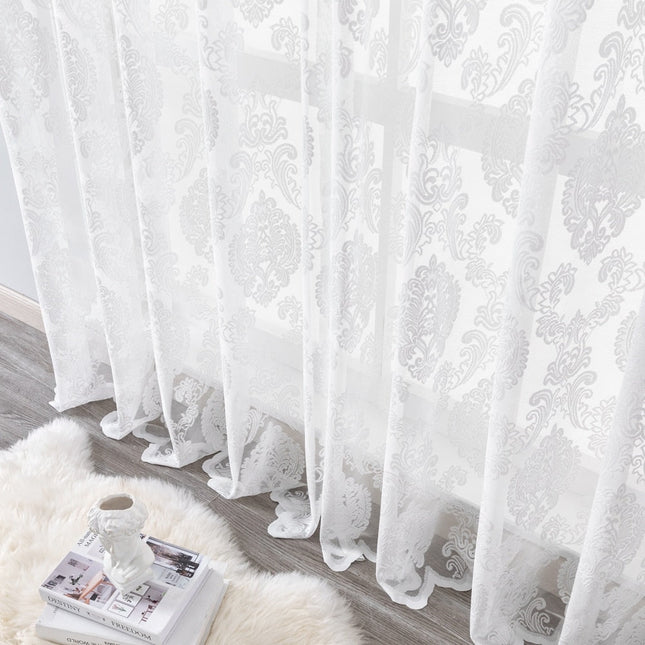 Elegant tyllgardin med barokk jacquardmønster