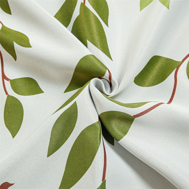 Gardin med mønster av grønne blader