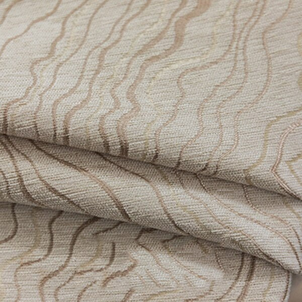 Brun mørkleggingsgardin med bølget mønster