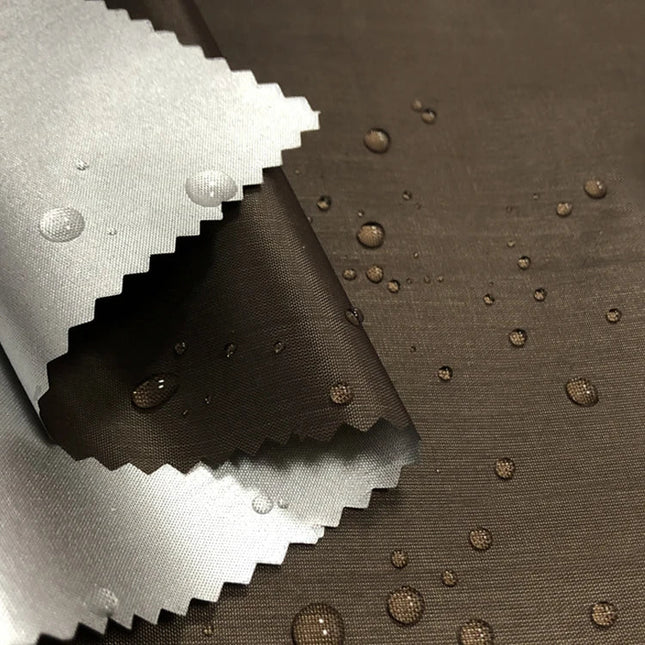 Fargerikt lystett gardinstoff per meter