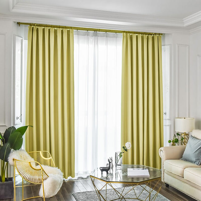 Gul gardin Inny i skandinavisk stil