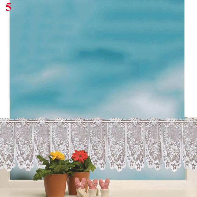 Klassisk blondekappe til kjøkkenvindu