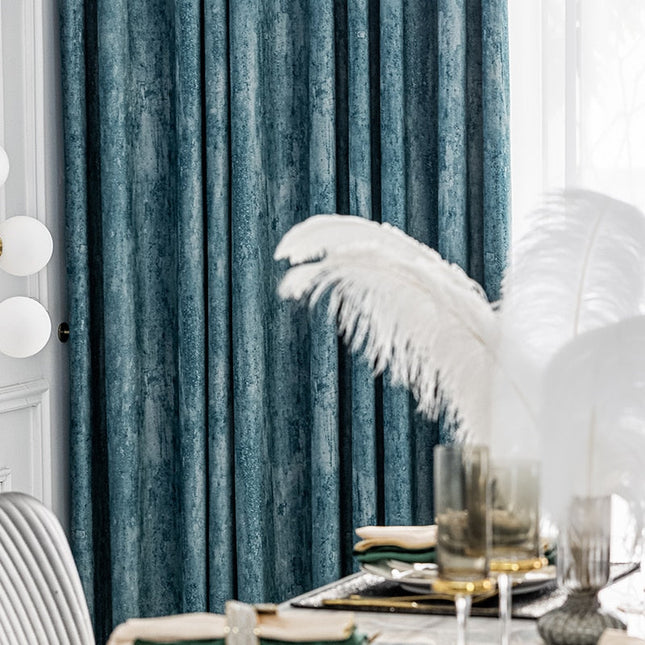 Luksuriøs lystett gardin i fløyelsstoff