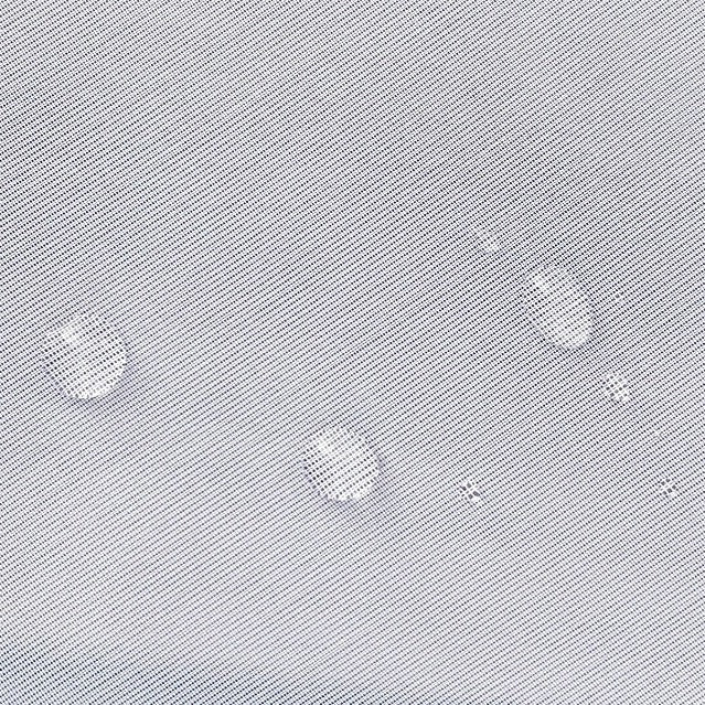 Tynn utendørs gardin med maljer