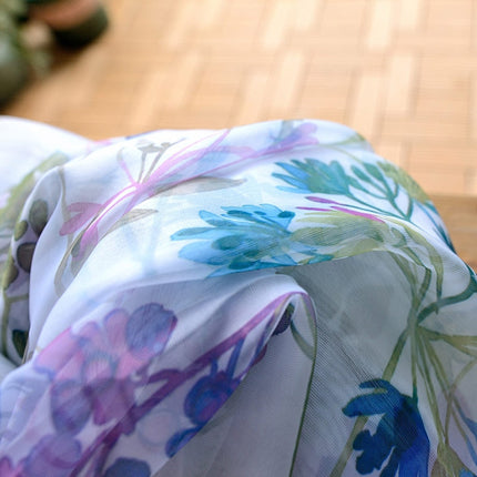 Tynn gardin med blomstermotiv akvarellstil