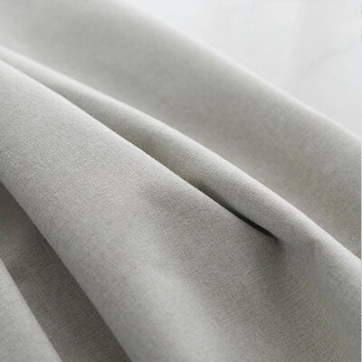 Hvit lystett gardin for privatliv