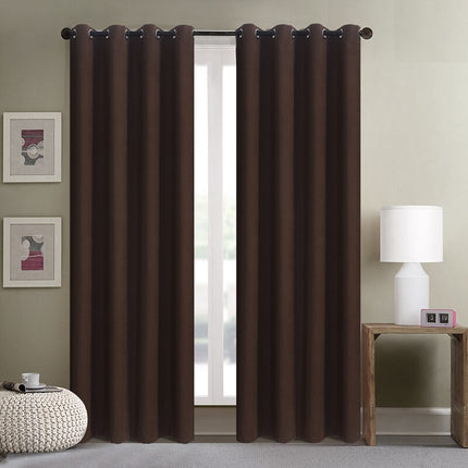 Lystett mørkleggingsgardin i brun med maljer