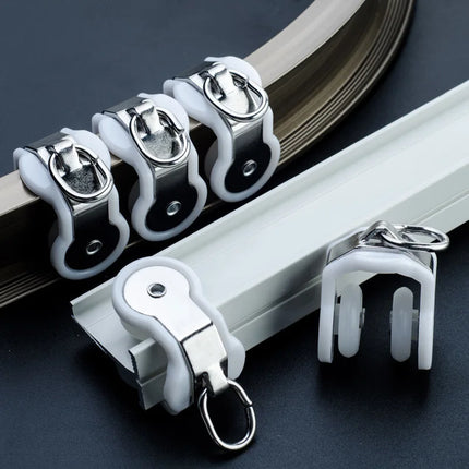 Fleksibel gardinskinne for buede vegger