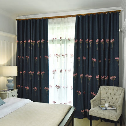 Dusrosa tynn gardin med broderi