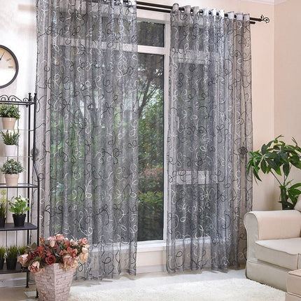 Tynn gardin med abstrakt broderi