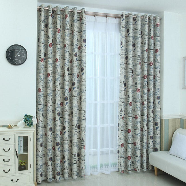 Lystett gardin med maritimt mønster