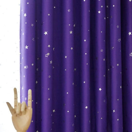 Lilla lystett gardin med stjerner